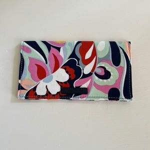 Vera Bradley Checkbook Cover in Mod Paisley NWOT